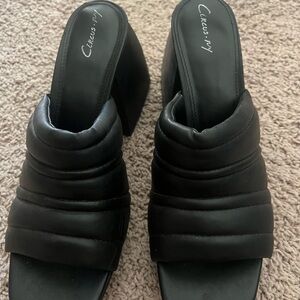 Circus by Sam Edelman Black Quilted Mules